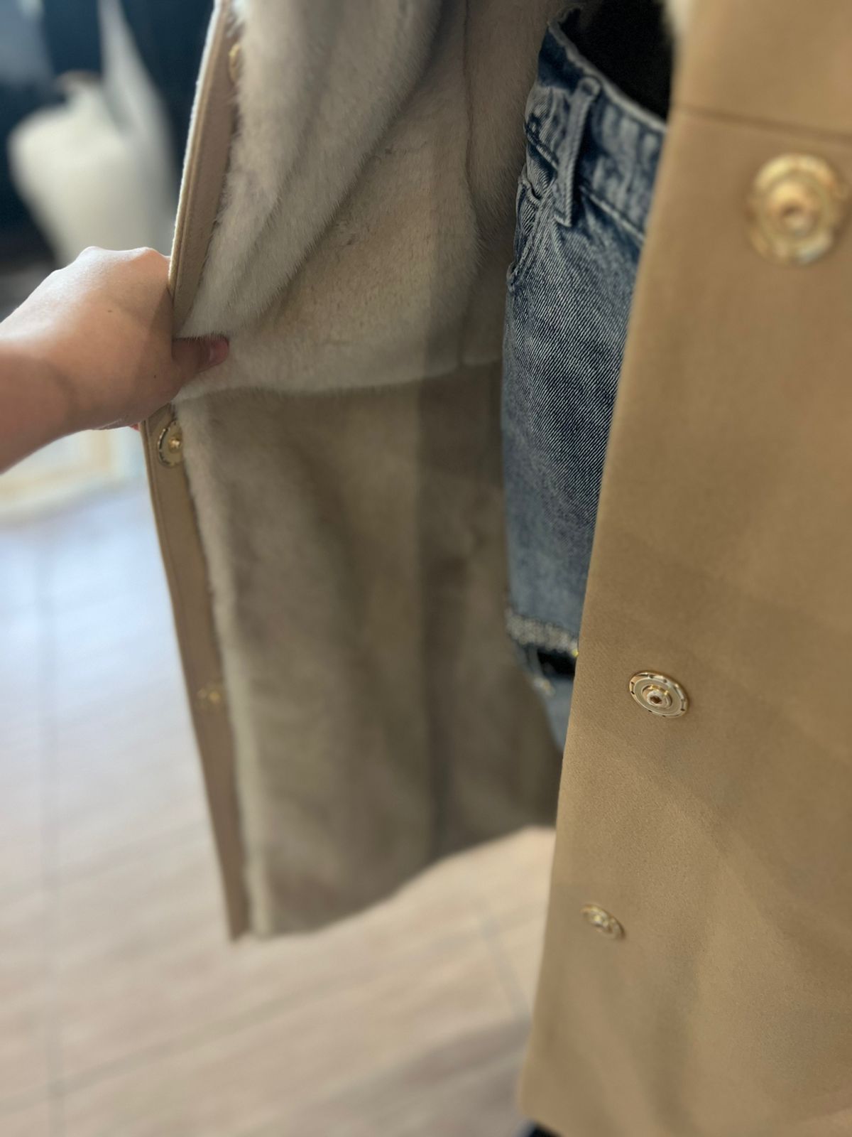 Пальто с подкладкой из норки съемной SANDWOM