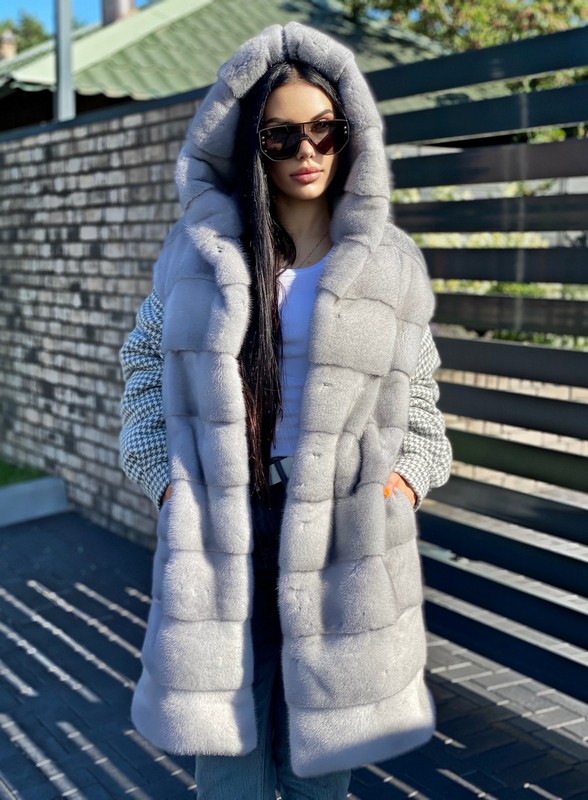 Пальто с мехом норки