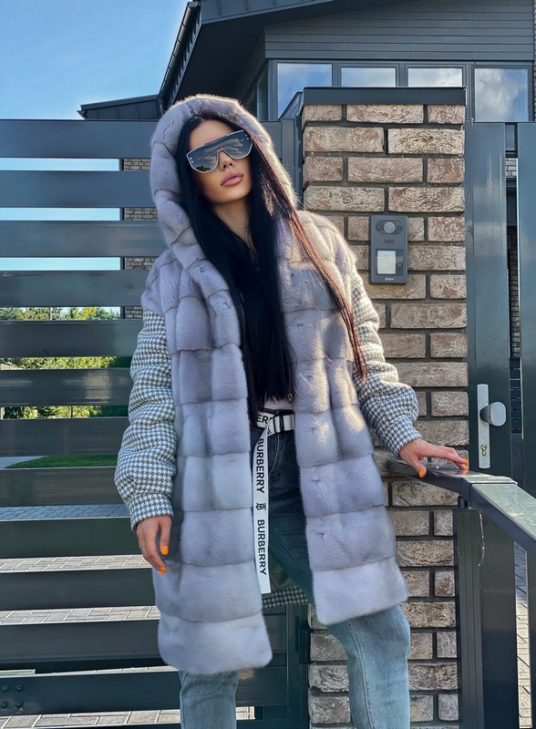 Пальто с мехом норки