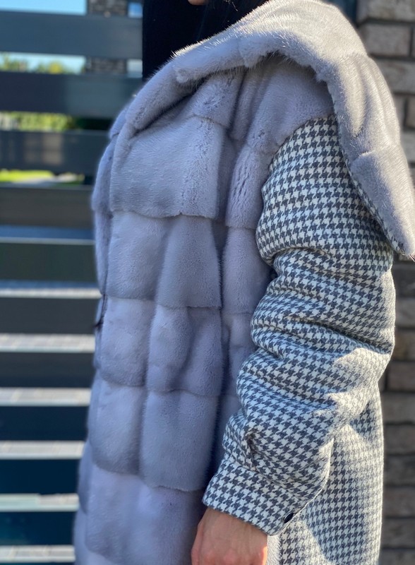 Пальто с мехом норки